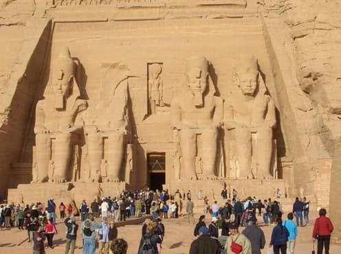 If you’re fascinated by ancient history and the mysteries of early civilizations, few places capture the imagination quite like Abu Simbel — a breathtaking temple complex carved into solid rock over 3,000 years ago in southern Egypt, along the banks of the Nile River.